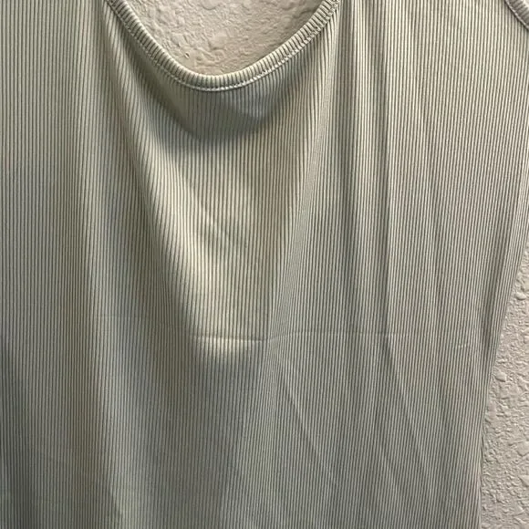 Pastel Green Bodycon Halter Dress - Picture 8 of 9